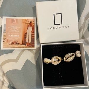 Logan Tay shell bracelet